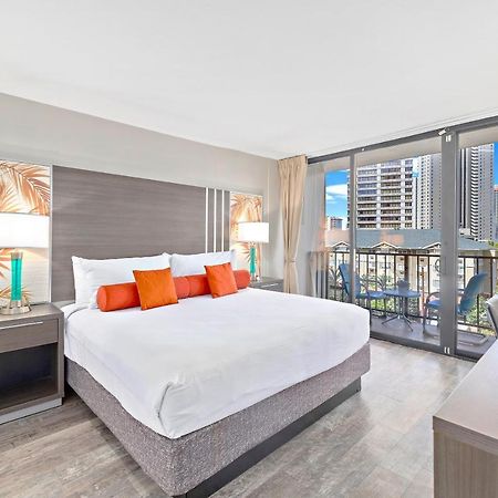 Renovated With City View At Aqua Palms Waikiki Honolulu Dış mekan fotoğraf