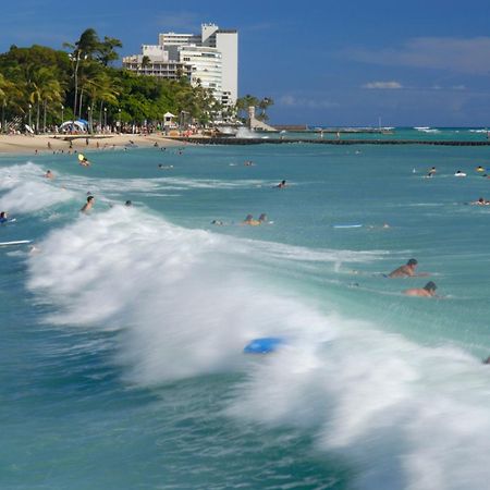 Renovated With City View At Aqua Palms Waikiki Honolulu Dış mekan fotoğraf